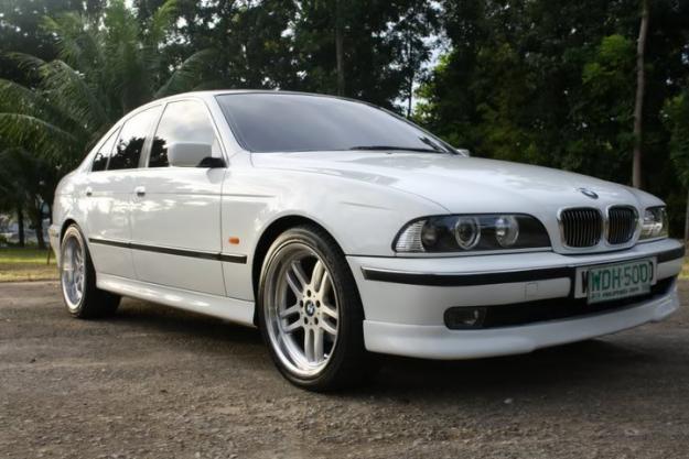 BMW 528i: 7 фото