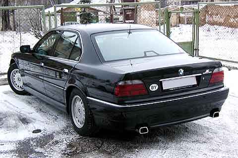 BMW 750iL: 9 фото