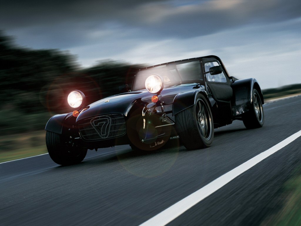 Caterham Seven: 12 фото