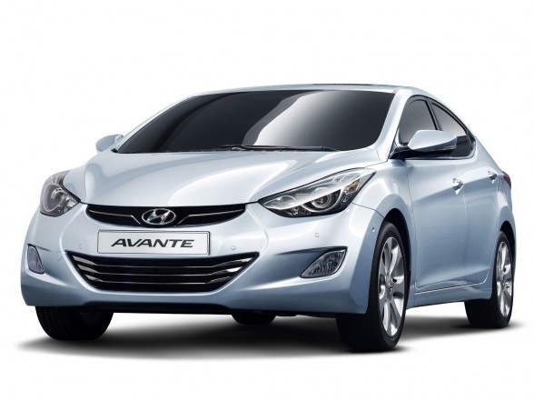 Hyundai Avante: 4 фото