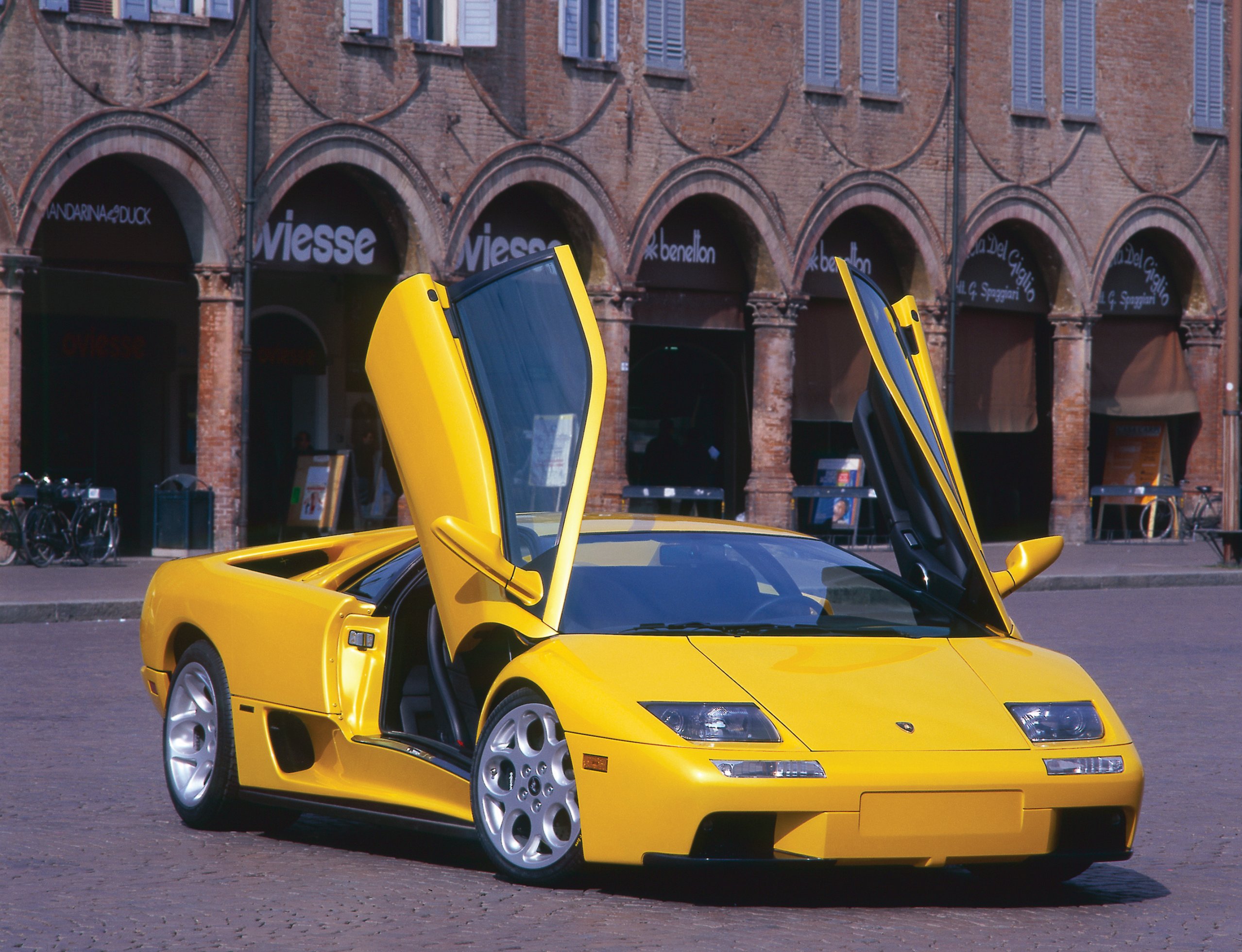 Lamborghini Diablo: 2 фото