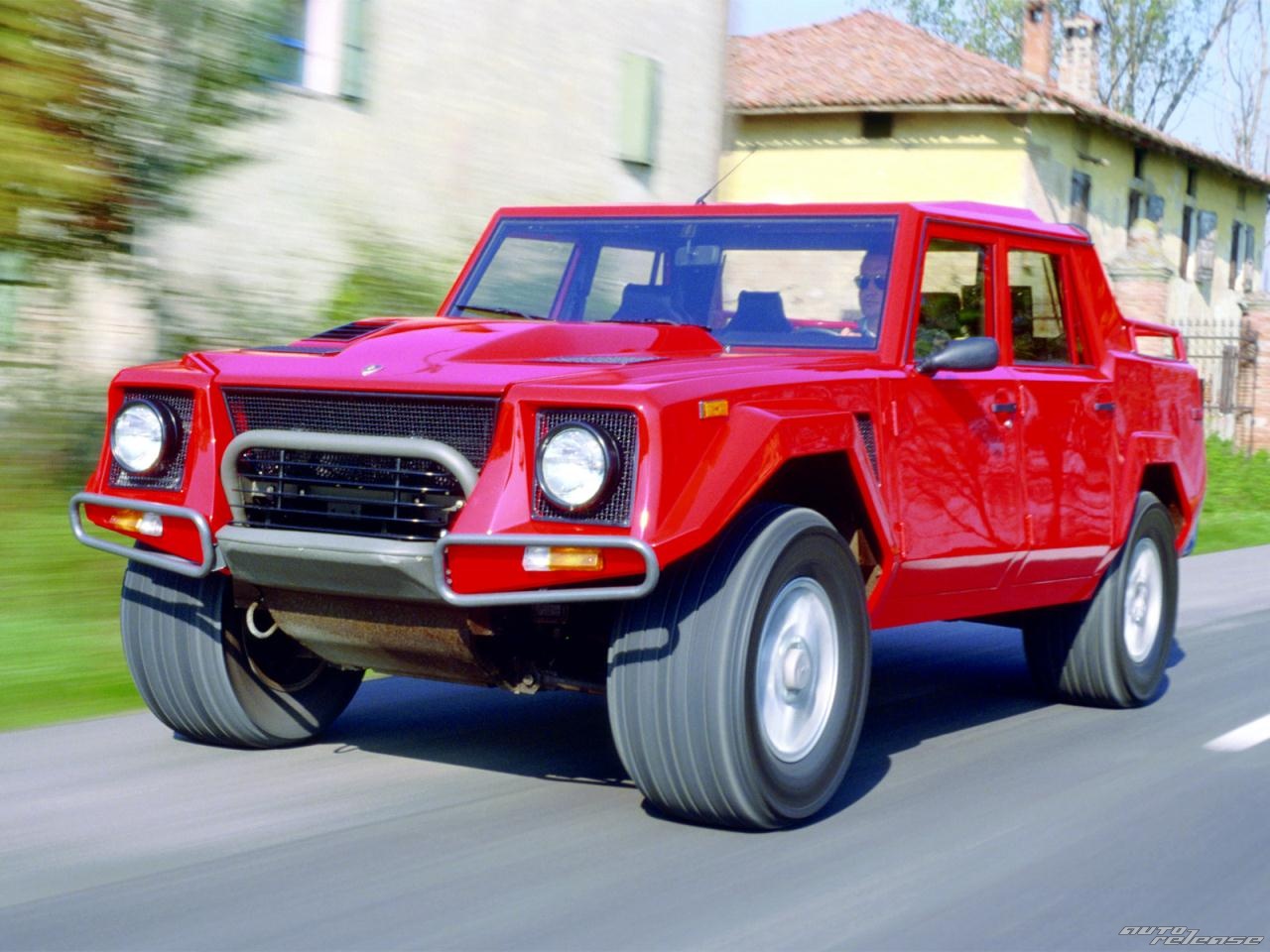 Lamborghini LM-002: 12 фото