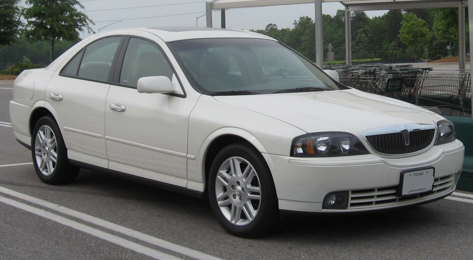 Lincoln LS: 5 фото