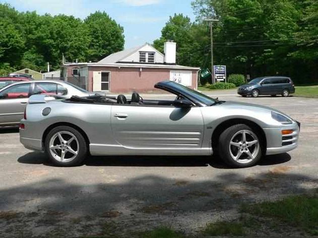 Mitsubishi Eclipse Spyder: 11 фото