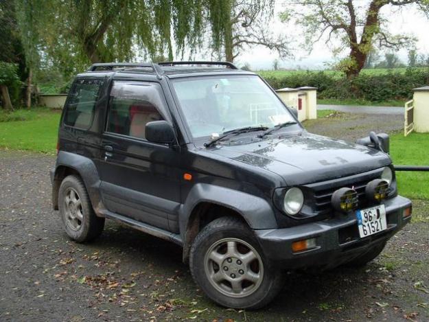 Mitsubishi Pajero Junior: 2 фото