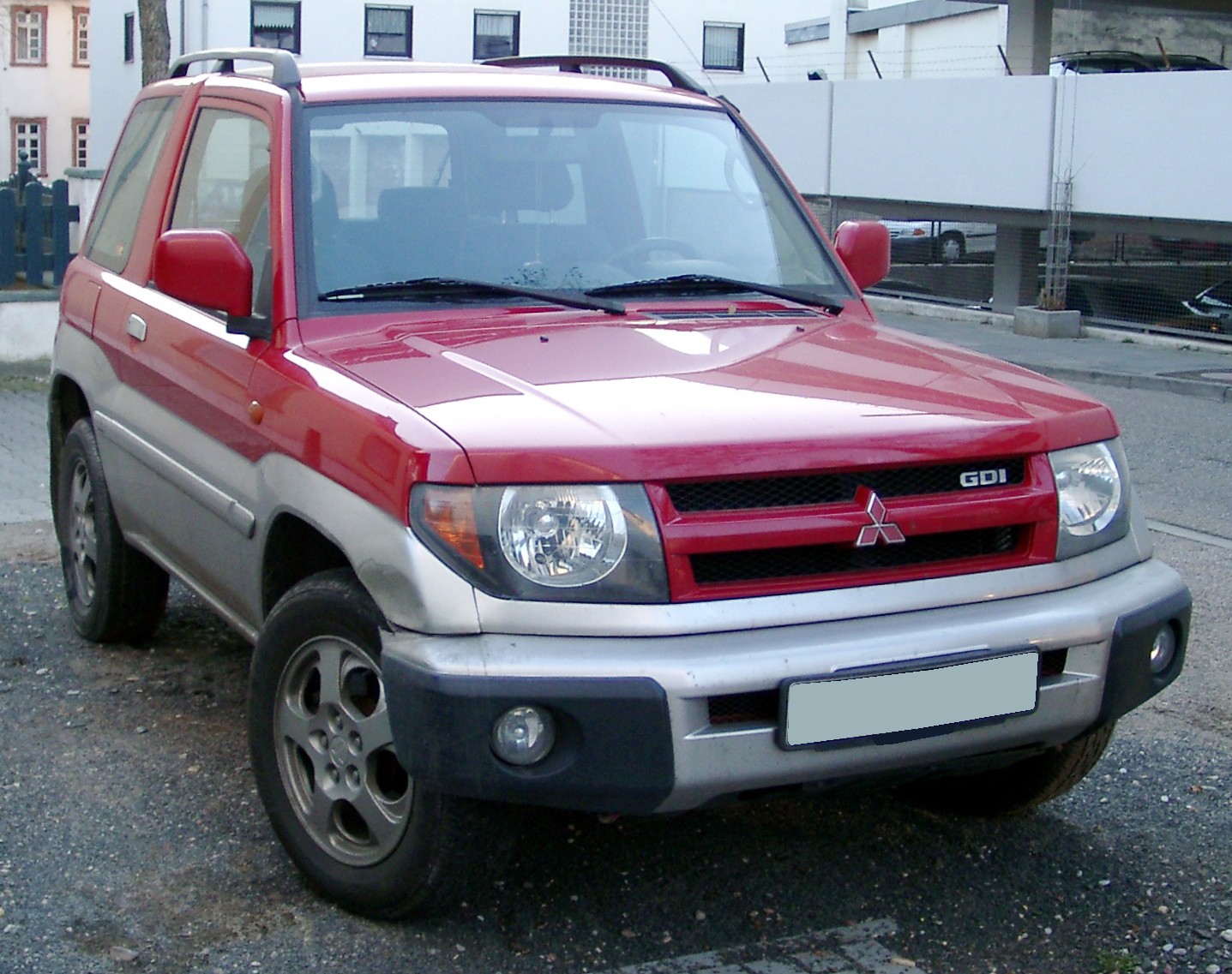 Mitsubishi Pajero: 9 фото