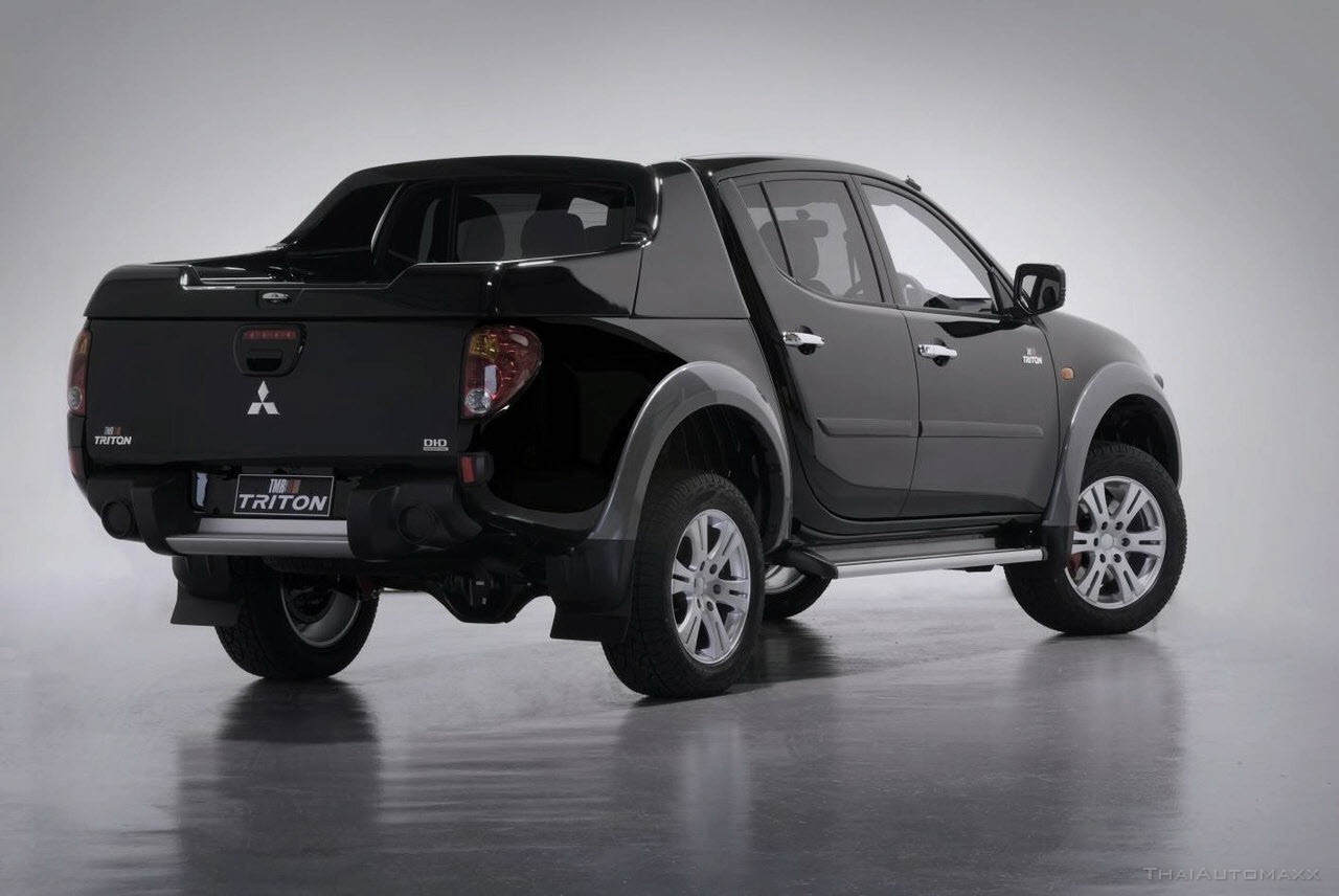 Mitsubishi Triton: 8 фото