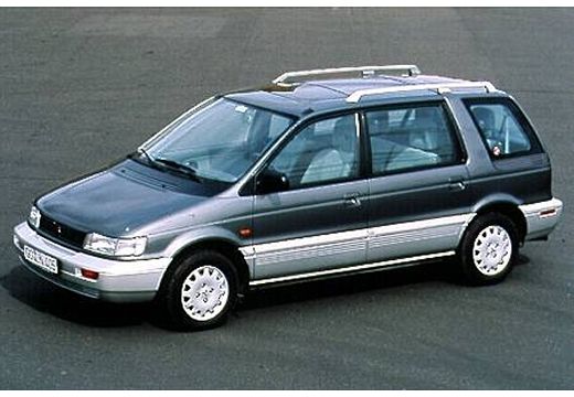 Mitsubishi Wagon: 12 фото