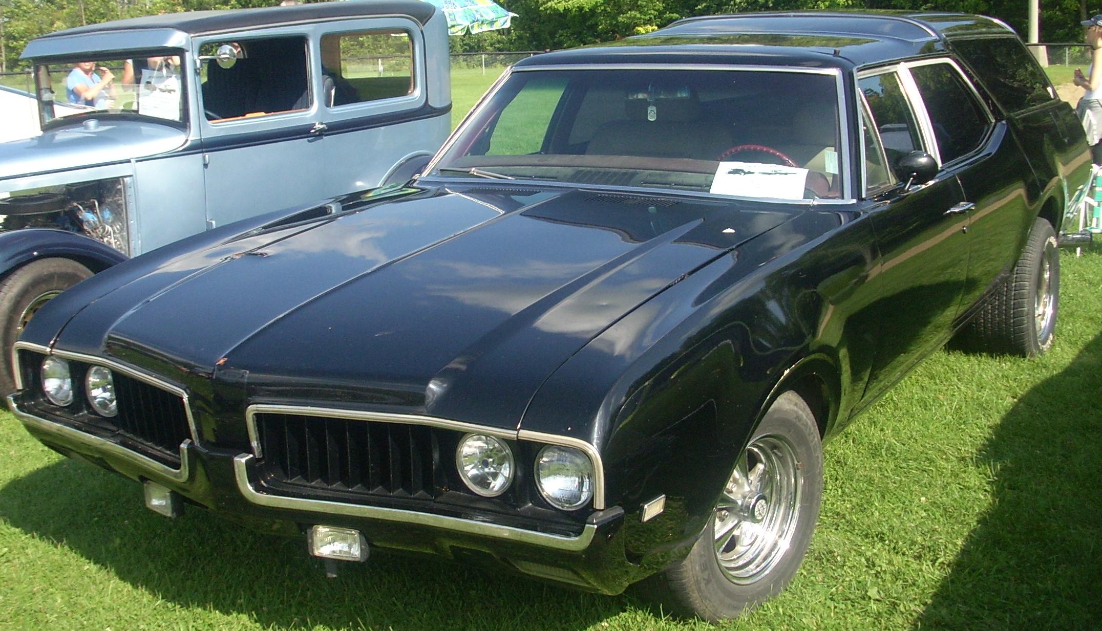 Oldsmobile Vista Cruiser