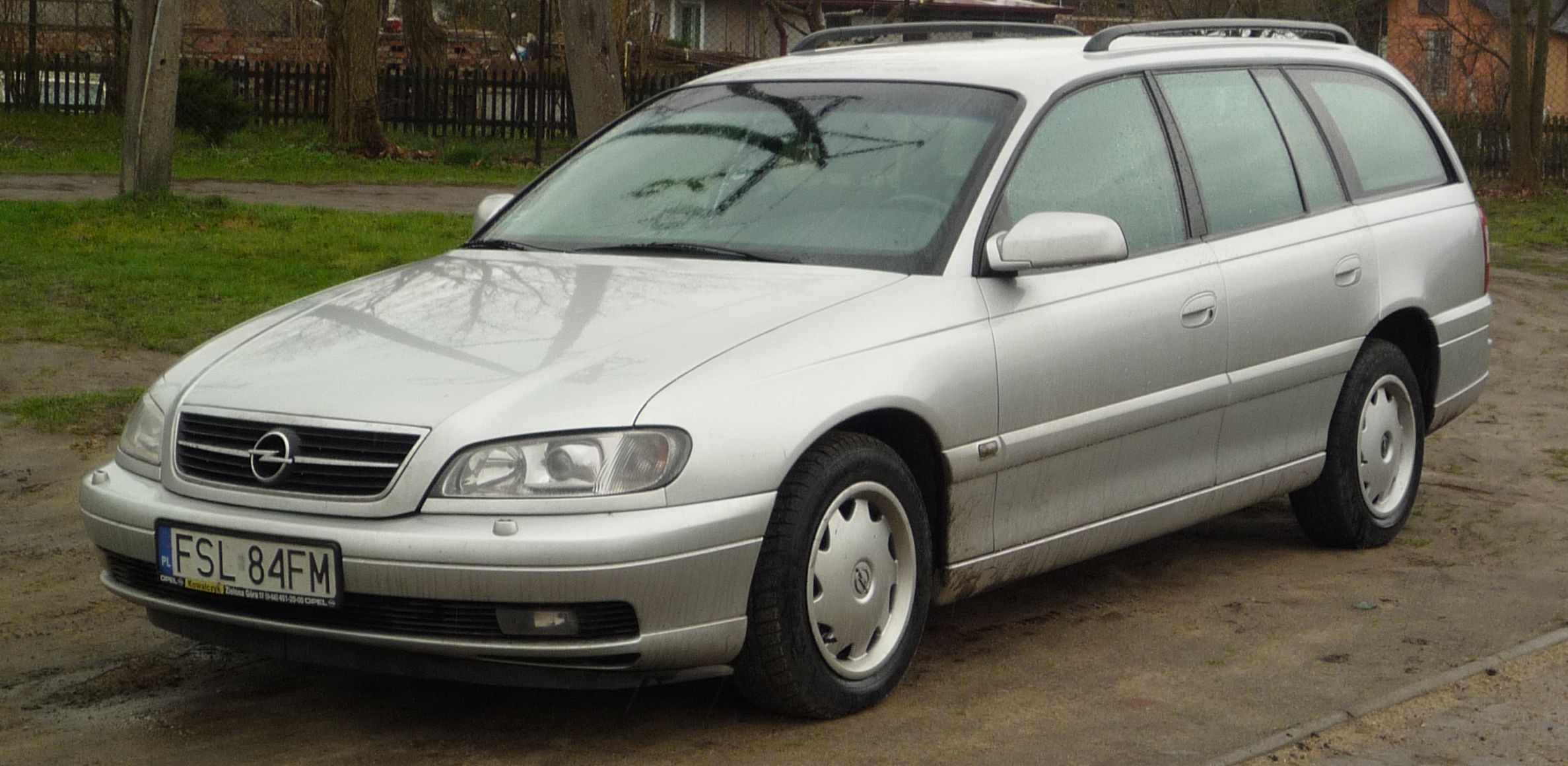 Opel Omega: 3 фото