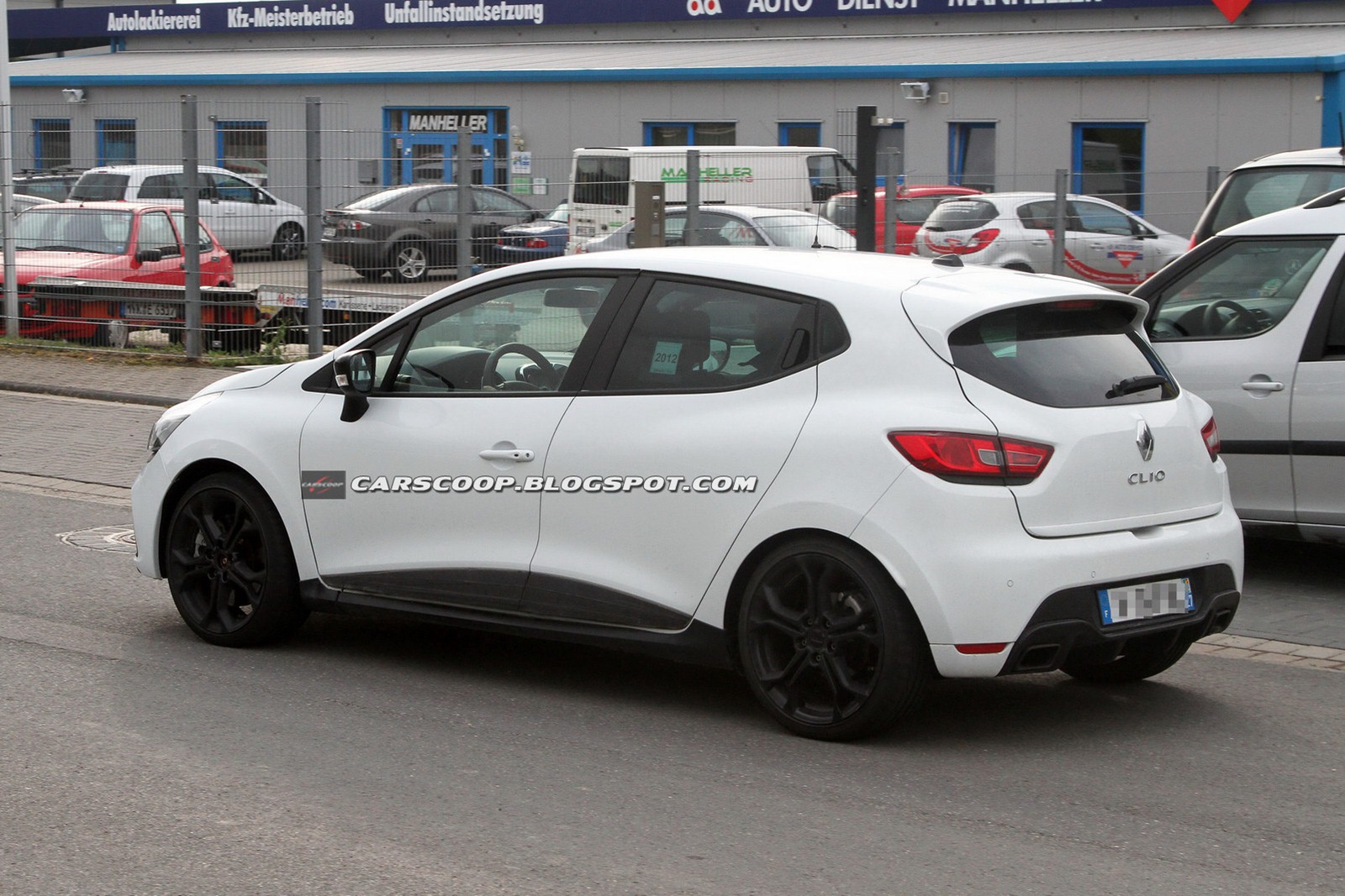 Renault Clio RS: 10 фото
