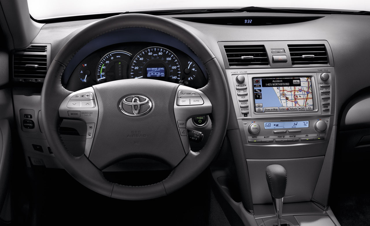 Toyota Camry: 1 фото