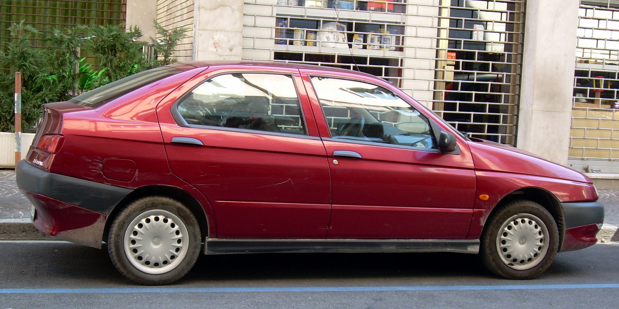 Alfa Romeo 146: 03 фото