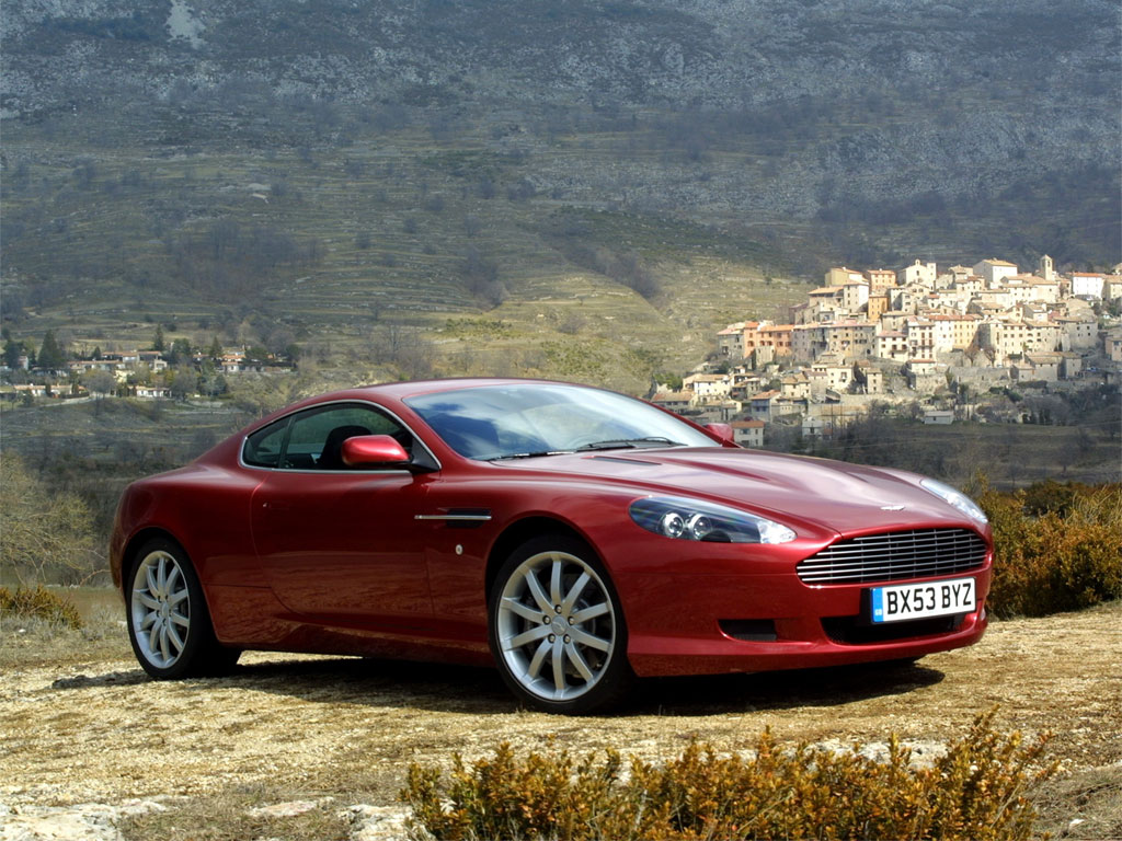 Aston Martin DB9: 4 фото