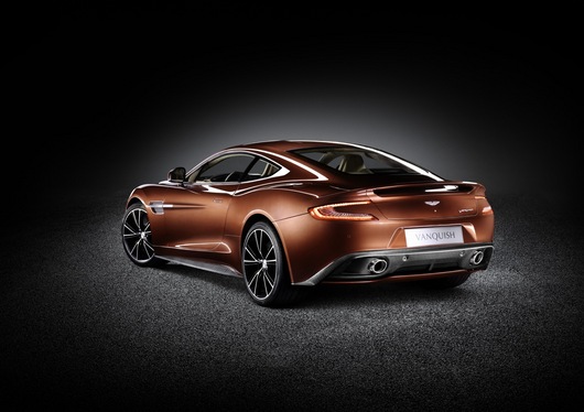 Aston Martin Vanquish: 10 фото