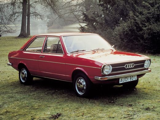 Audi 80 B1: 9 фото