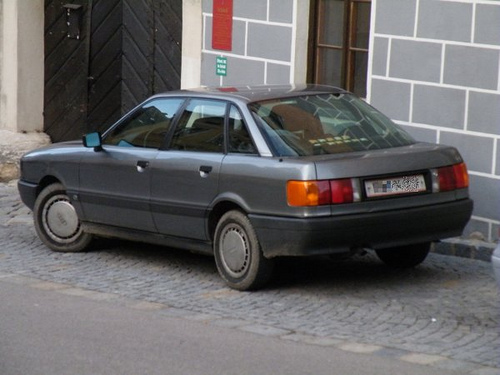 Audi 80 B3: 9 фото