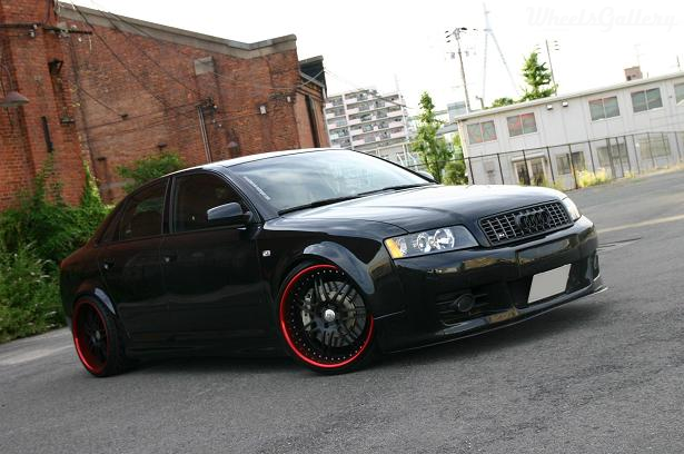 Audi S4 B6: 3 фото