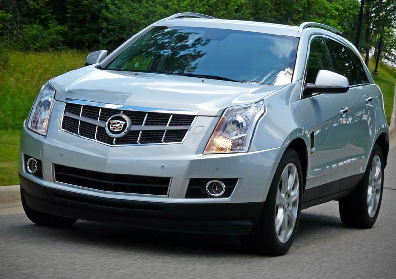 Cadillac SRX I: 10 фото