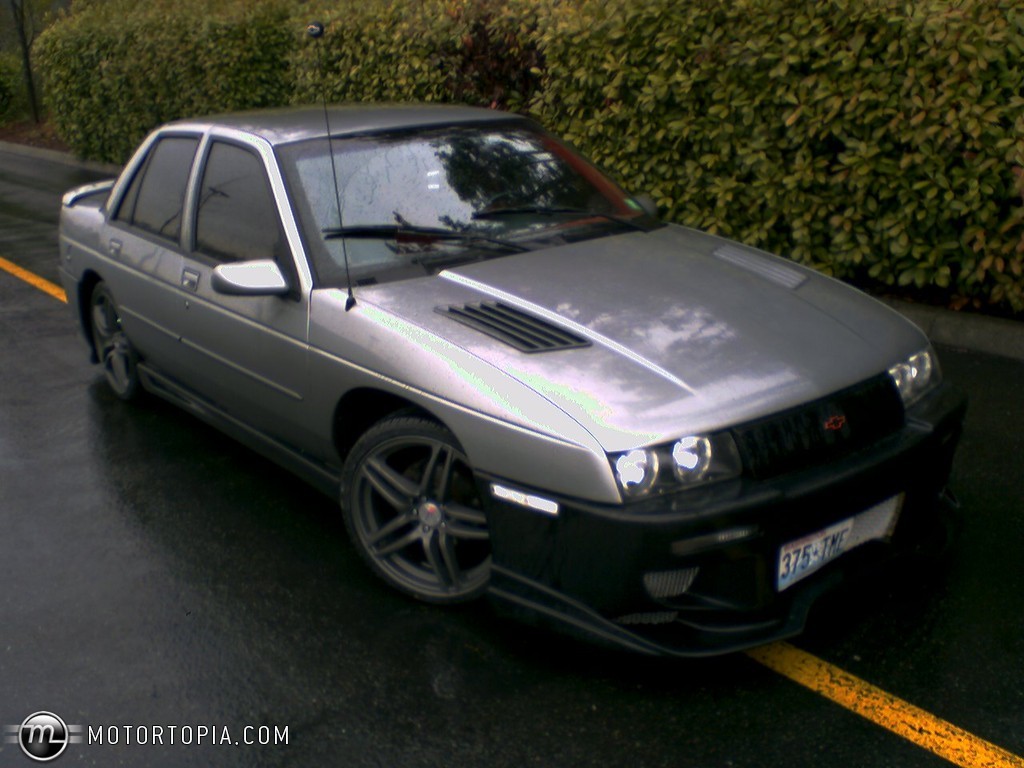 Chevrolet Corsica: 11 фото