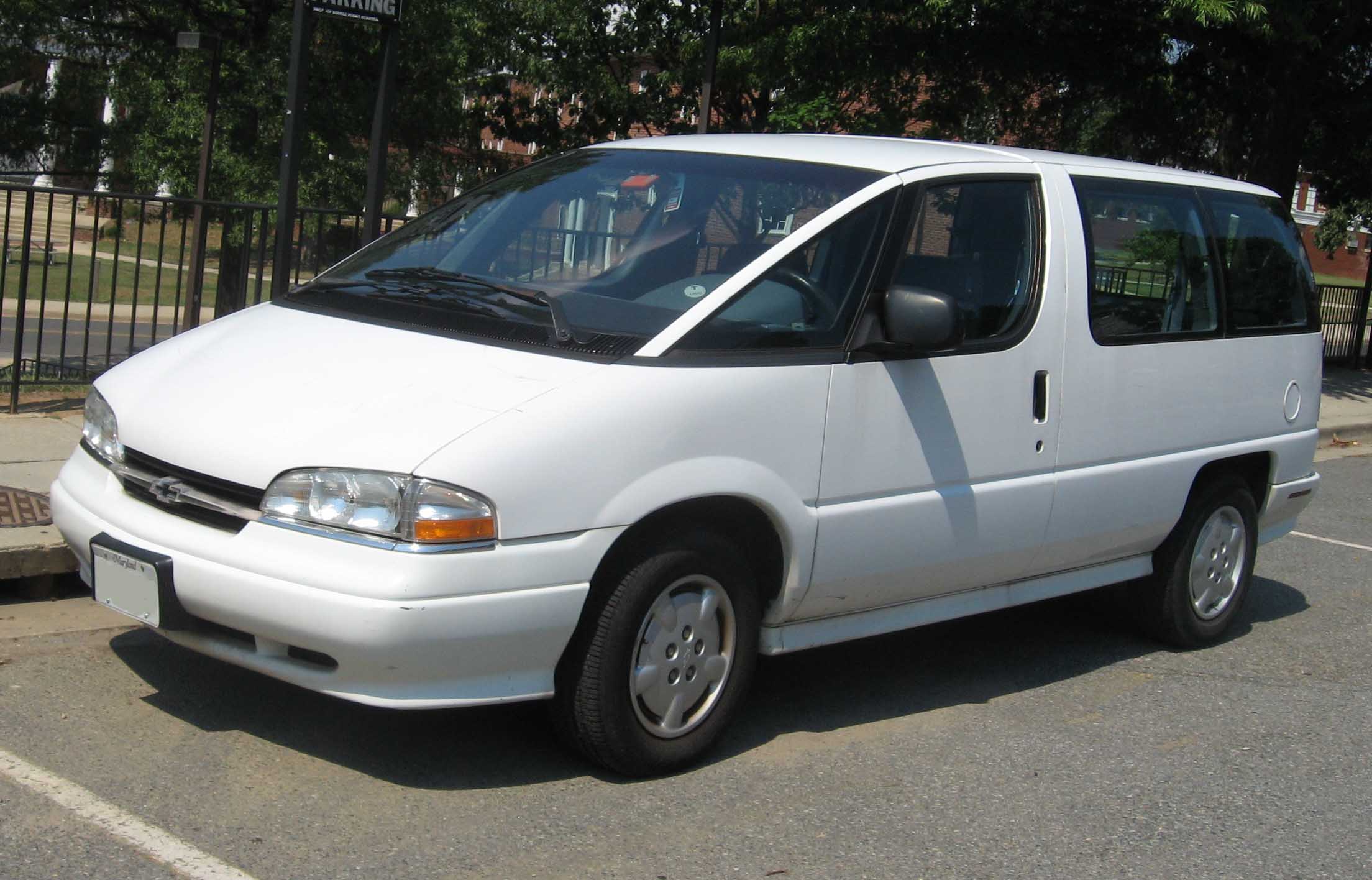 Chevrolet Lumina AVP: 9 фото