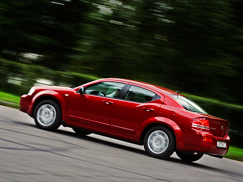 Dodge Avenger: 2 фото