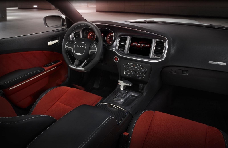 Dodge Charger 2015: 01 фото