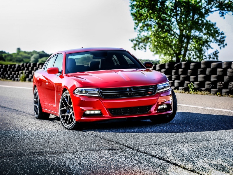 Dodge Charger 2015: 12 фото
