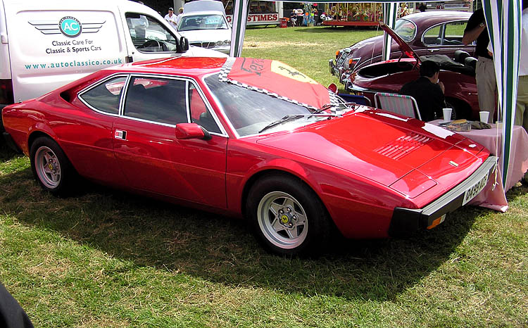 Ferrari Dino: 12 фото