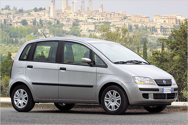 Fiat Idea: 12 фото