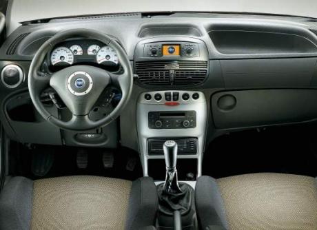 Fiat Punto: 4 фото