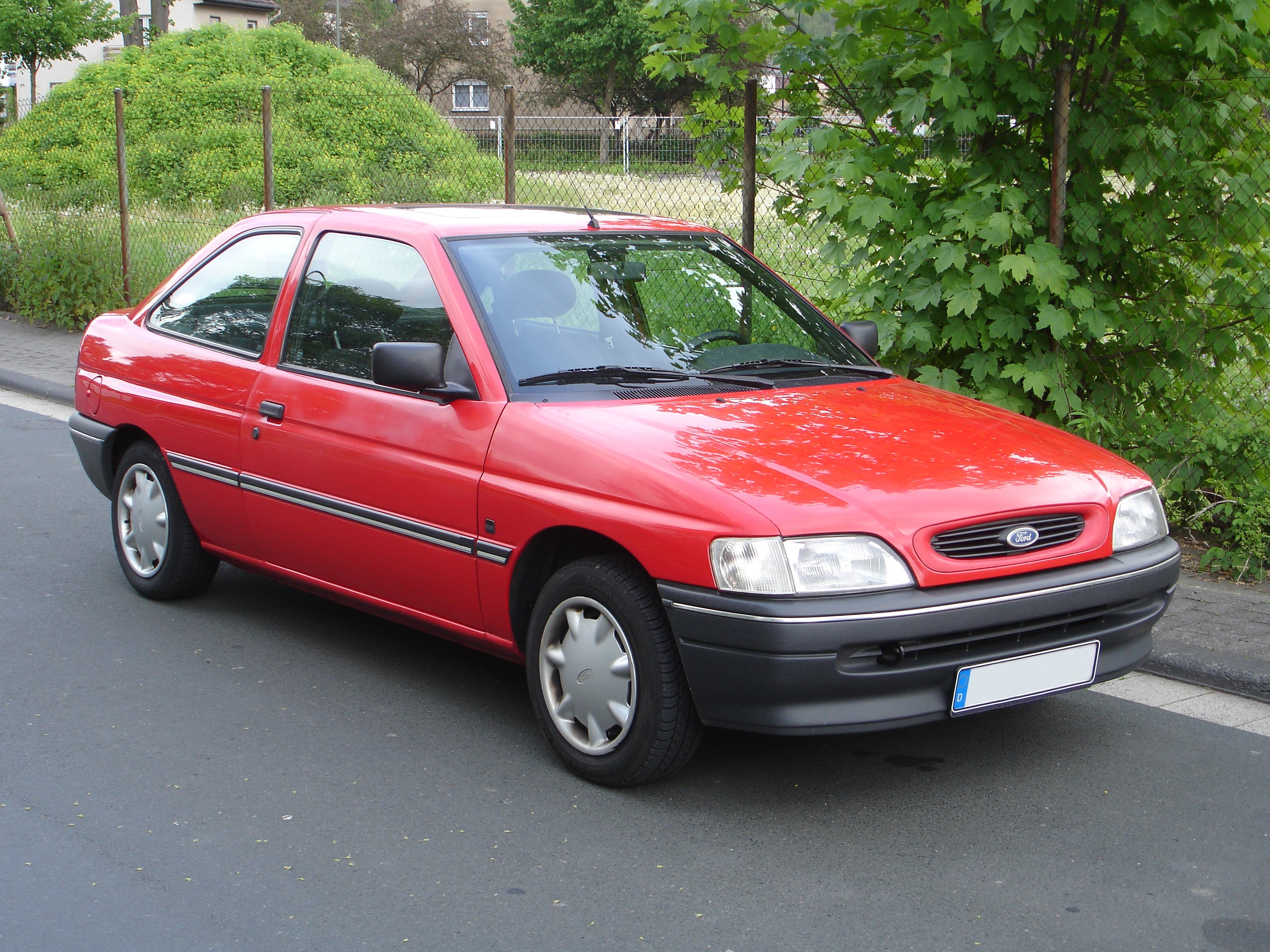 Ford Escort I: 7 фото