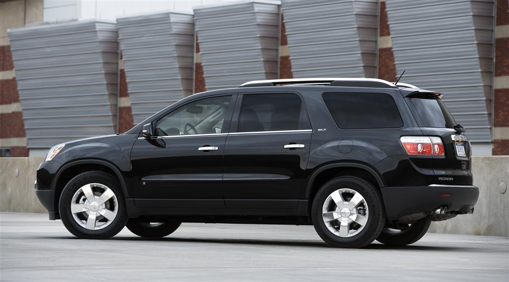 GMC Acadia: 8 фото