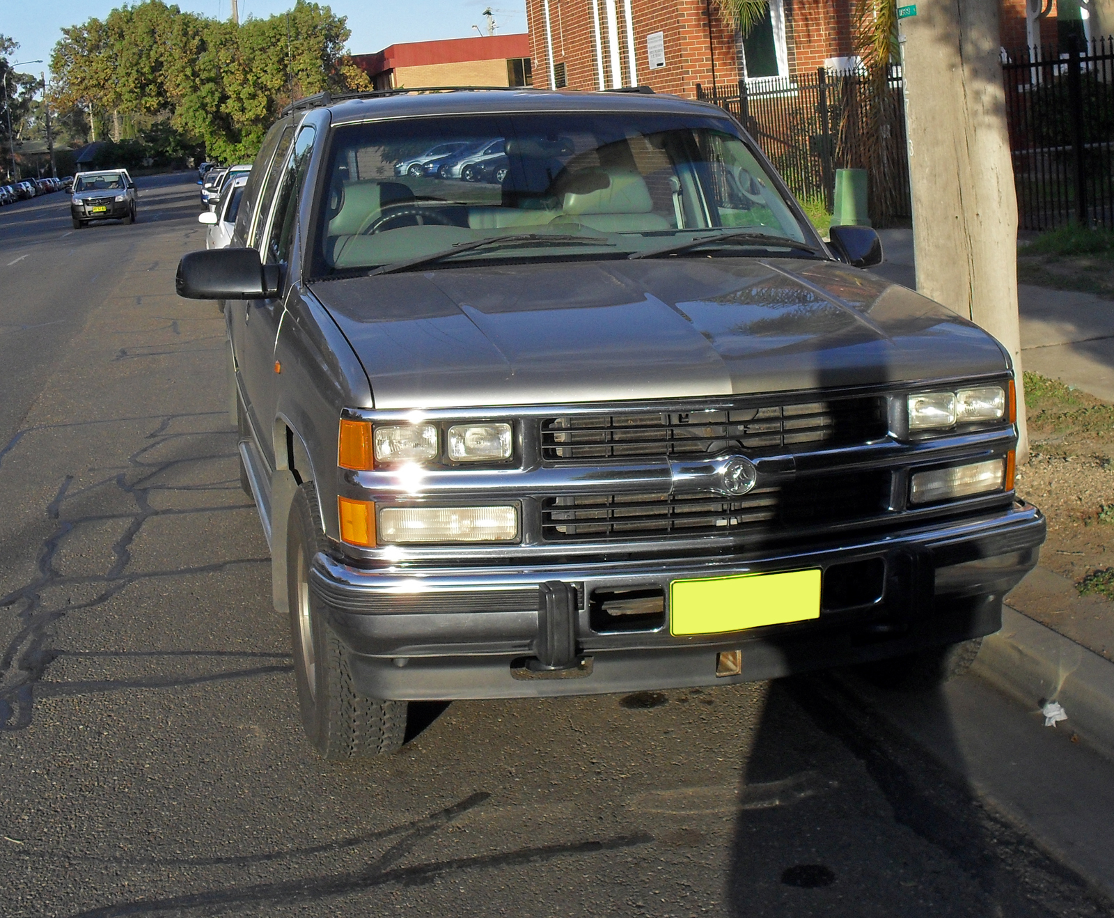 Holden Suburban: 1 фото