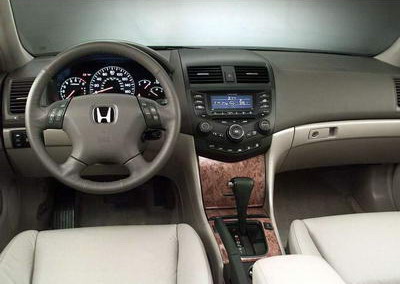 Honda Accord VII: 02 фото