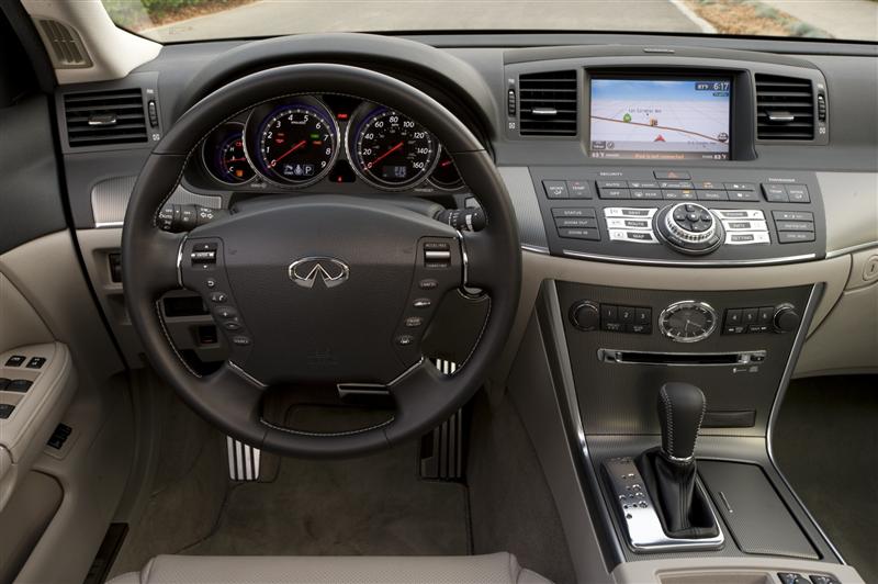 Infiniti M-Series: 12 фото