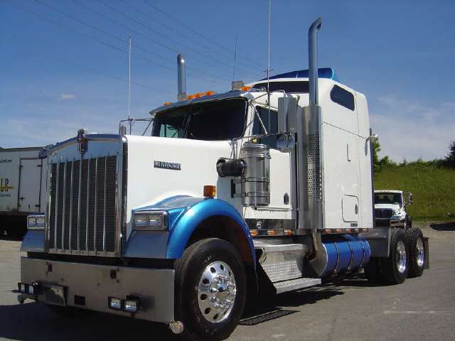 Kenworth W900: 10 фото