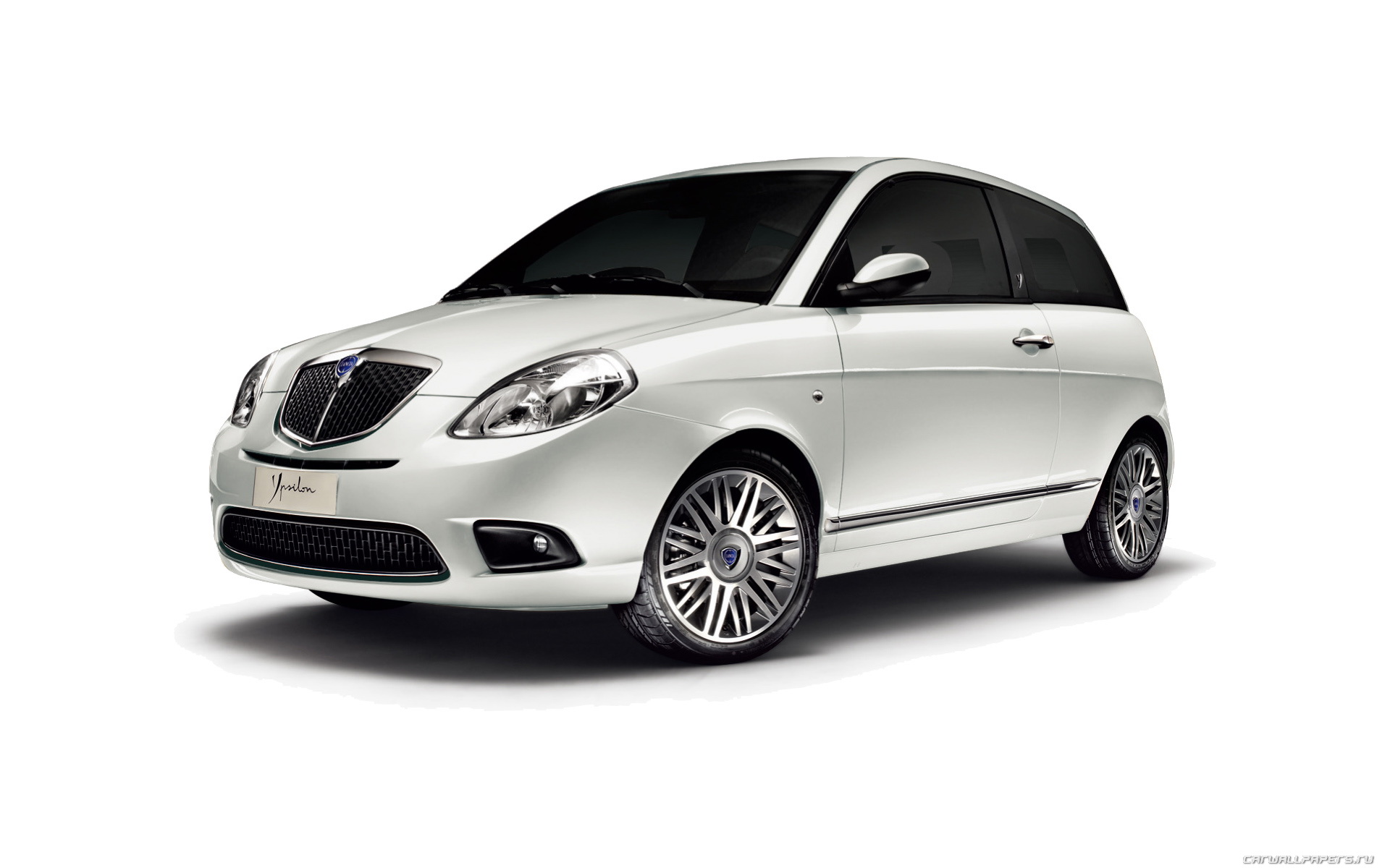 Lancia Ypsilon: 3 фото