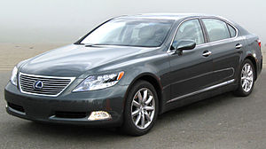 Lexus LS: 1 фото