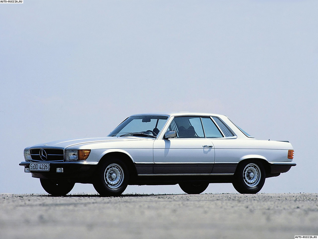 Mercedes SL-class R107: 7 фото