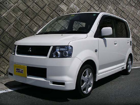 Mitsubishi EK Wagon: 2 фото