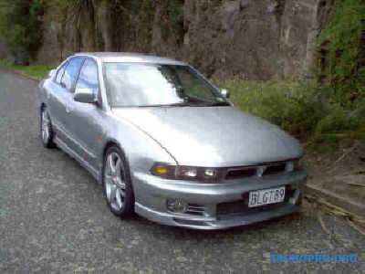 Mitsubishi Galant: 10 фото