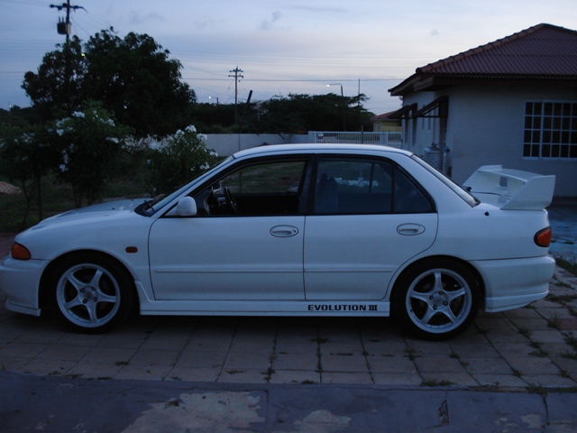 Mitsubishi Lancer III: 3 фото