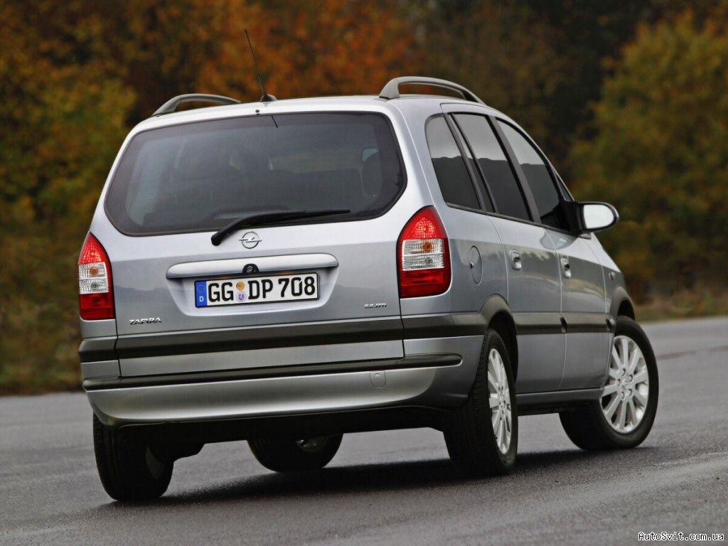 Opel Zafira A: 5 фото