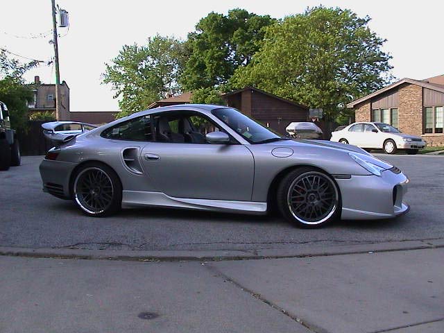 Porsche 911 Turbo: 2 фото