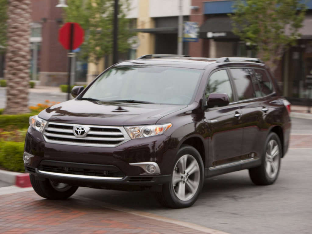 Toyota Highlander: 6 фото