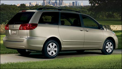 Toyota Sienna: 8 фото