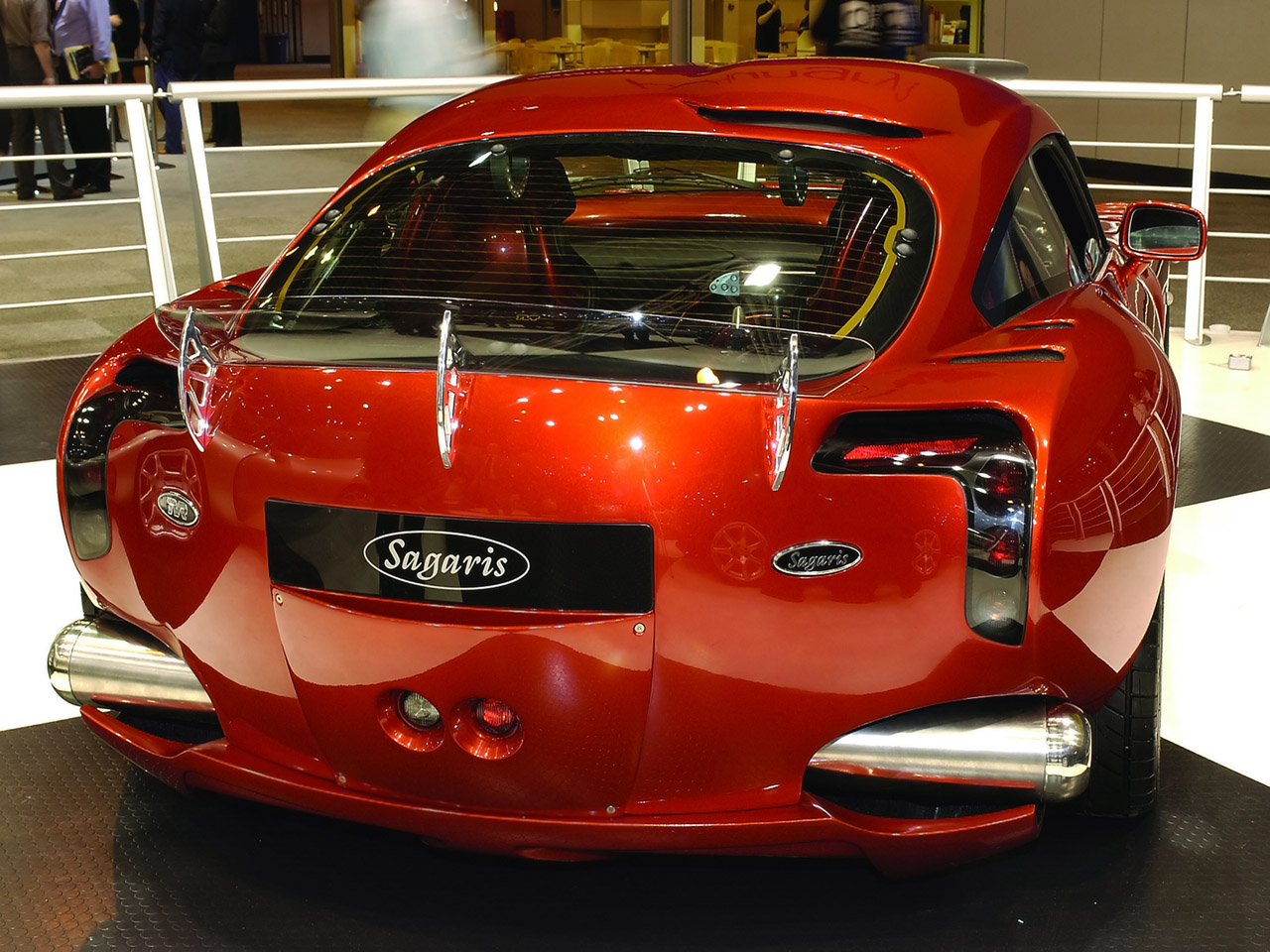 TVR Sagaris: 3 фото