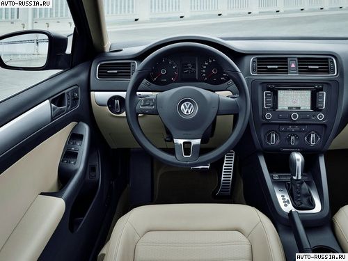 Volkswagen Jetta: 6 фото