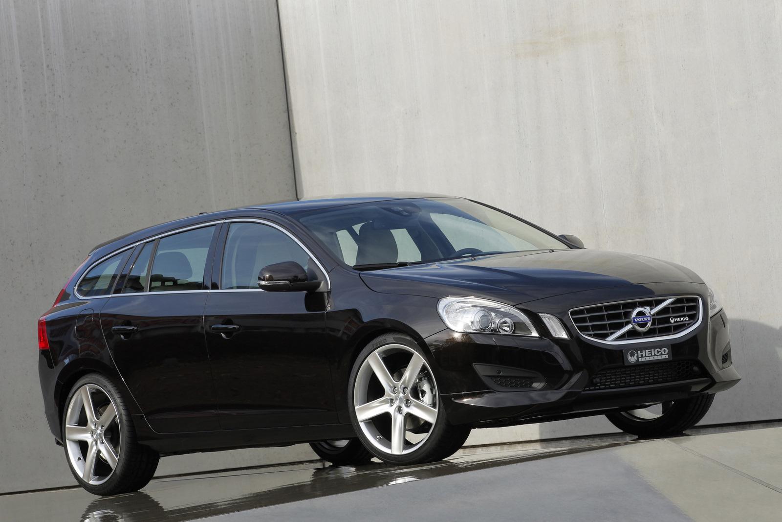 Volvo V60: 11 фото